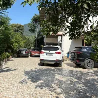 ویلا و باغ سه خوابه تمیز و نو ساز مخصوص خانواده