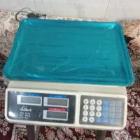ترازوی دیجیتال در حد نو