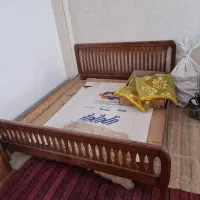 تخت خواب دونفره چوب