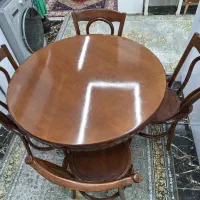 میز ۴ نفره چوب گردو،بندر دیر،تمیز