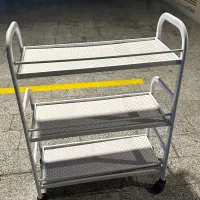 ترولی سالنی|آرایشگاه و سالنهای زیبایی|تهران, جنتآباد مرکزی|دیوار