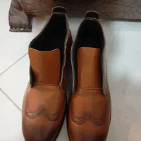 کفش نیمبوت|کیف، کفش، کمربند|تربت‌حیدریه, ده پائین|دیوار