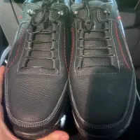 کفش کتونی چرم پ تو