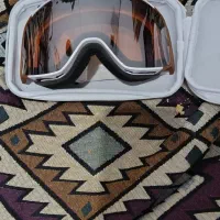 عینک اسکی در حد نو