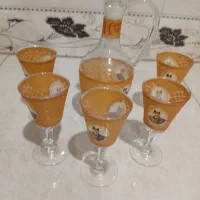 تعدادی ظرف بفروش میرسد