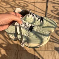 کتانی اسپرت سایز ۳۴