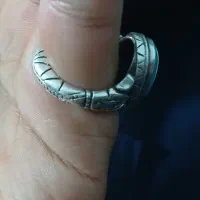 انگشتر نقره|جواهرات|قم, قلعه کامکار|دیوار