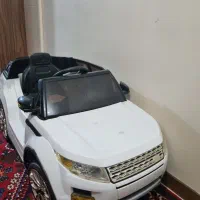 ماشین شارژی سفید