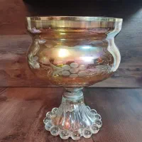 تعدادی ظرف پذیرایی و آشپزخانه