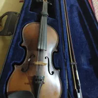 ویالون بسیار تمیز