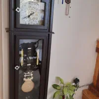 ساعت ایستاده سالم وتمیز