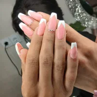 تخفیفات کاشت ناخن با طراحی فقط۳۰۰تومن|خدمات آرایشگری و زیبایی|رشت, پل تالشان|دیوار