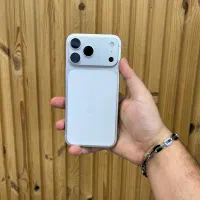 ایفون ۱۷pro max  حافظه ۵۱۲ گیگ سفید