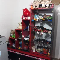 کمدبچه،کمدلباس،تخت،ویترین وباکس در یک قاب در حد نو