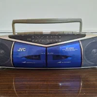 رادیو ضبط قدیمی JVC و آیوا