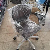 صندلی کارمندی اداری پایه گردان نشیمن صدفی|مبلمان اداری|مشهد, چهارچشمه|دیوار