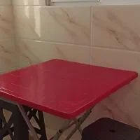 میز ناهارخوری پایه آهنی ساندویچی و صندلی پلاستیکی