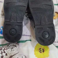 کفش.ایمنی|کیف، کفش، کمربند|کرج, ساسانی (قلمستان)|دیوار