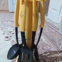 کفگیرملاقه اورانوس|ظروف پخت‌وپز|شیروان (خراسان), |دیوار