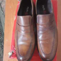 سلام یک عدد کفش مردانه چرم اصل سایز ۴۲