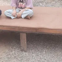 تخت محکم کافه یی