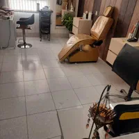 آرایشگاه زنانه . دفترکار