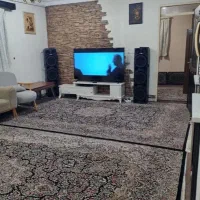 -اجاره-/آپارتمان 100 متری/ واقع در گلباغ نماز