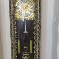 ساعت برنز ایستاده