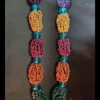 یک عدد تاج رنگ ثابت با ۶ عدد سوزن زیر گلویی