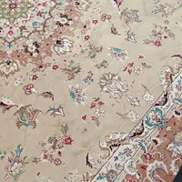 دو عدد فرش دوازده متری