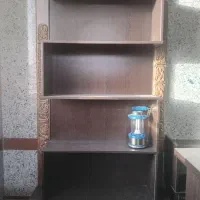 کتابخانه و تخت خواب تک نفره