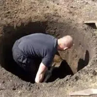 سیمانکاری و حفاری چاه دستی|خدمات پیشه و مهارت|مرند, |دیوار