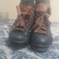 پوتین کوه نوردی نو