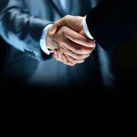 استخدام منشی شیک پوش خانم در شرکت مهاجرتی
