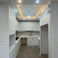 آپارتمان نوساز فول امکانات. مرکز شهر. کم واحد.