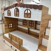 تخت نوجوان وسیسمونی