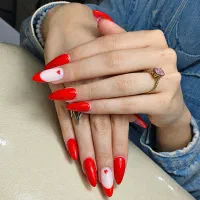 تخفیف ویژه کاشت اولیه ناخن + لاک ژل رایگان