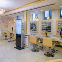 استخدام دستیار ناخن‌کار در سالن VIP شهر زیبا