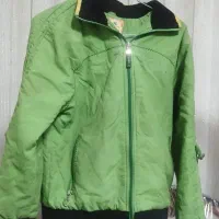 کاپشن|لباس|شیراز, کوشک میدان|دیوار