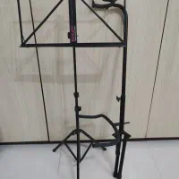 پایه نت و گیتار