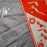 حوله تن پوش|لباس|بافق, |دیوار
