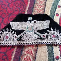 لچک باطرح کوروش کبیر|لباس|مسجد سلیمان, |دیوار