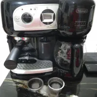 ۲ دستگاه قهوه ساز و اسپرسو ساز دلونگی و فریجیدر
