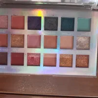 فروش پالت سایه هدی ،، خط چشم ژله ای، رژگونه کاپرا|آرایشی، بهداشتی، درمانی|قم, طلاب غیر ایرانی|دیوار