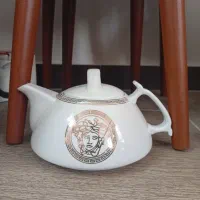 قوری بزرگ و زیبا و خاص|قوری، کتری، قهوهساز دستی|رشت, معلم|دیوار