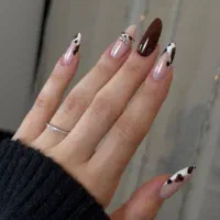 کاشت ناخن برای تولید محتوا و عکاسی