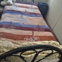 صندلی اداری،میزشیشه ای پایه فلزی،تخت فلزی یک نفره