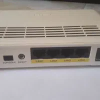 دو عدد مودم Adsl کابلی ایسوس ۴ پورت و تک پورت|مودم و تجهیزات شبکه|پرند, فاز ۶|دیوار