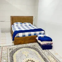 منزل مبله نوساز جنب حرم شاهچراغ|اجارهٔ کوتاهمدت آپارتمان و سوئیت|شیراز, شاهچراغ|دیوار