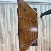 در گالری نوآوران //سنتور را با عشق عرضه می‌کنیم/